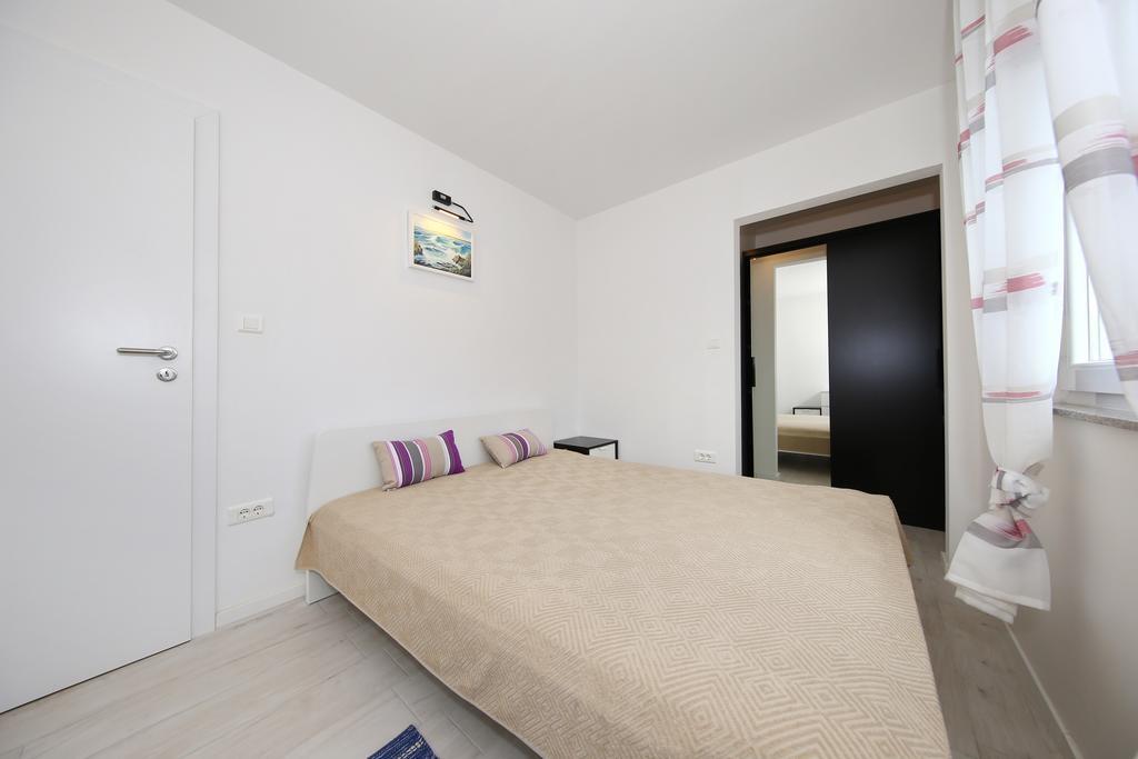 Apartments Matkovic Sveti Filip i Jakov Eksteriør bilde