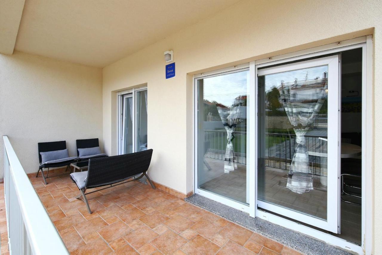 Apartments Matkovic Sveti Filip i Jakov Eksteriør bilde